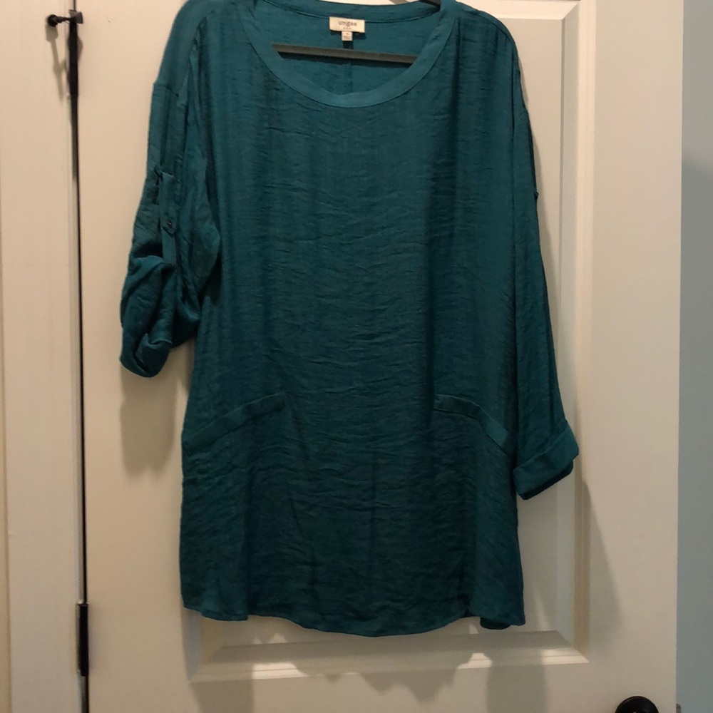 Tunic - Picture 1 of 4